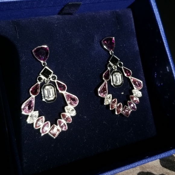 SWAROVSKI earrings - Picture 3 of 8